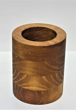 Load image into Gallery viewer, Minimalist Wood Planter Round ( Golden Oak Finish )